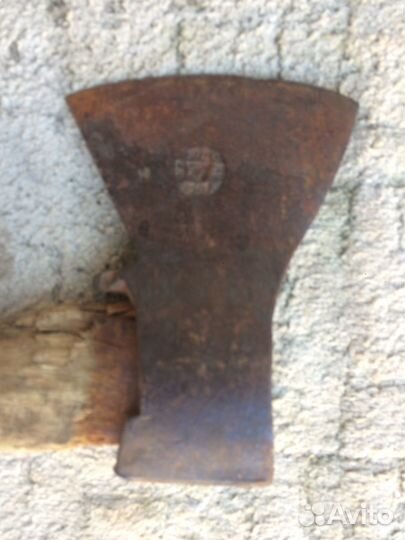 Топор старинный