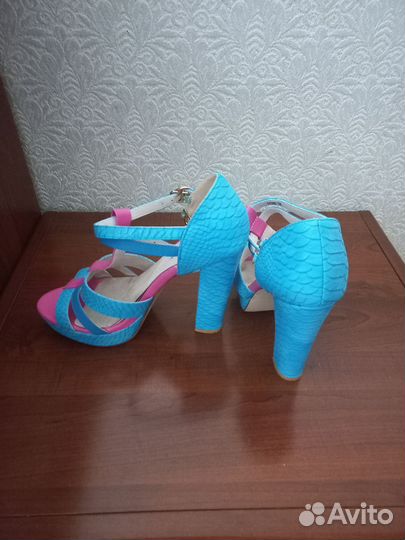 Босоножки женские 38 размер натуральная кожа