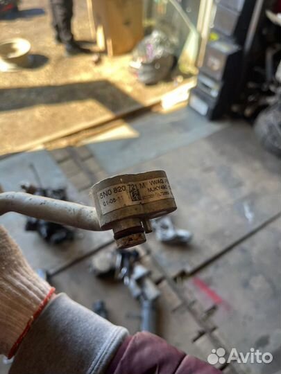 Трубка кондиционера VW Tiguan