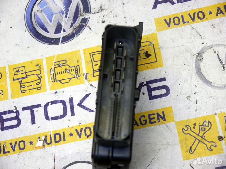 Блок управления ручника Вольво V70-3 S80-2