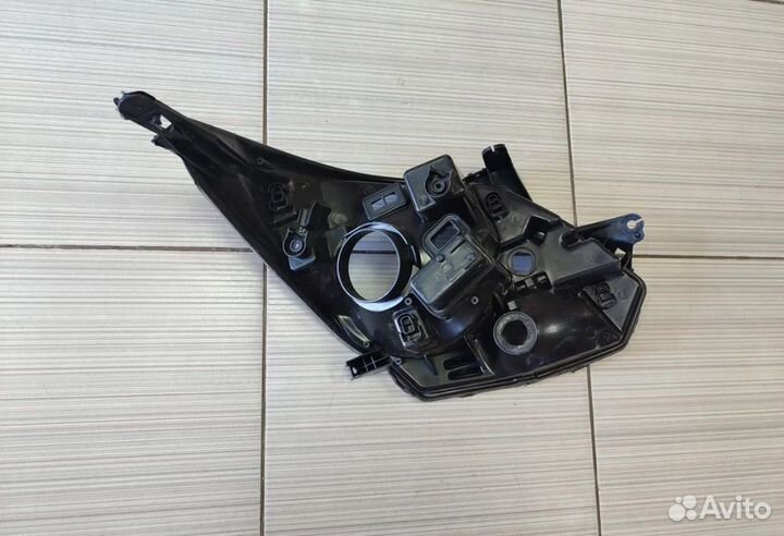 Корпус фары Chevrolet Cobalt Ravon R4 правый левый