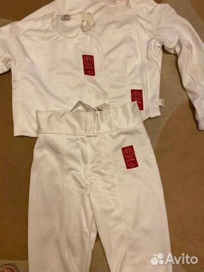 Фехтовальный костюм женский подростковый 42-44