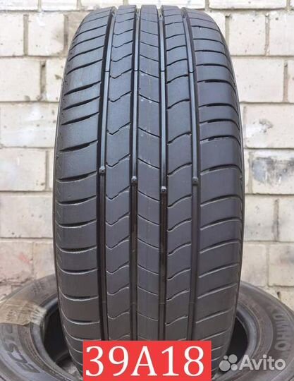 Kumho Ecsta HS51 215/60 R17 96S