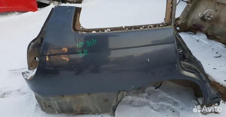 Крыло заднее R toyota caldina ET196