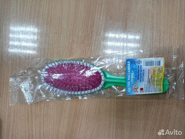 Массажная щетка для головы