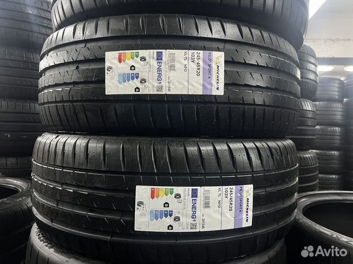 Michelin Pilot Sport 4 245/45 R20 и 285/40 R20 110Y