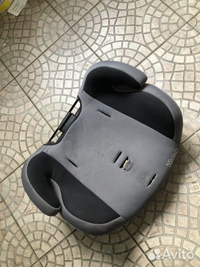 Детский бустер автомобильный