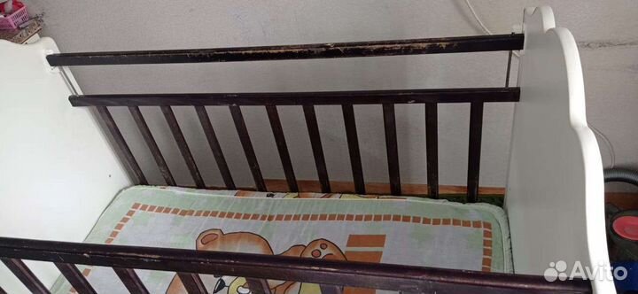 Детская кроватка