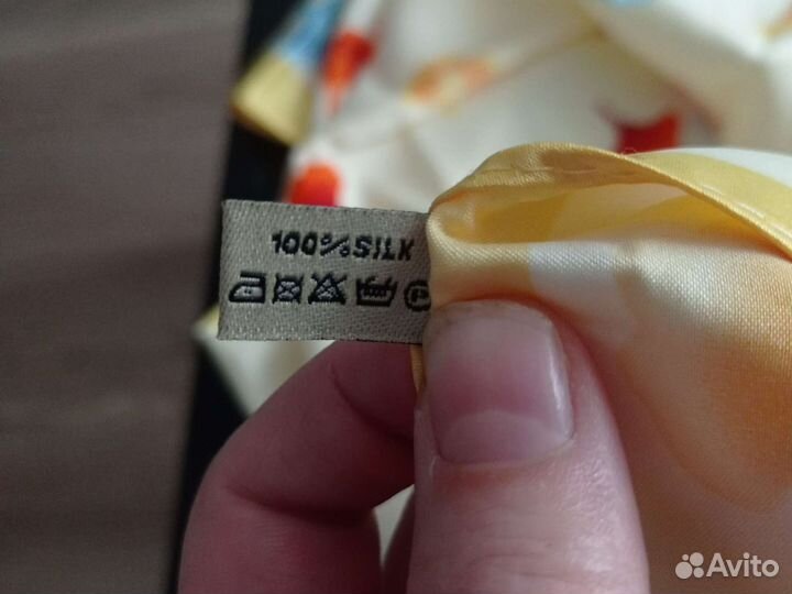 Шелковый платок