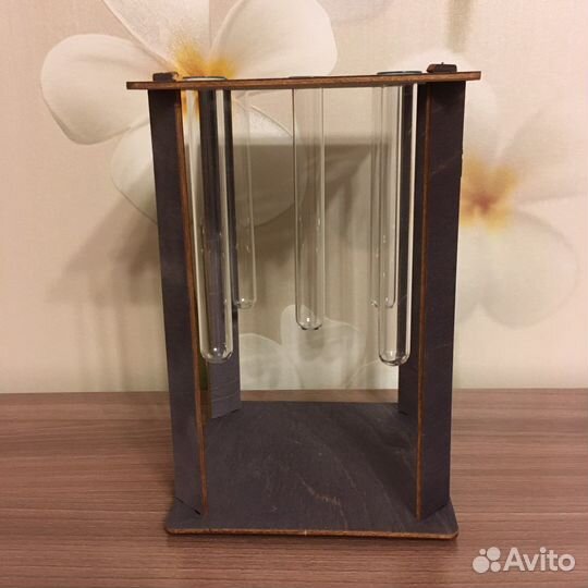 Креативная ваза, дерево и стекло