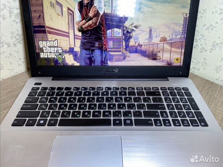 Ноутбук Asus/intel i7/GT820m/1000gb