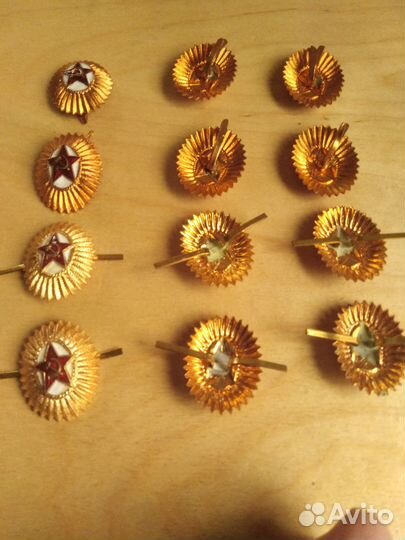 Кокарды и петличные эмблемы вс СССР. Пряжки