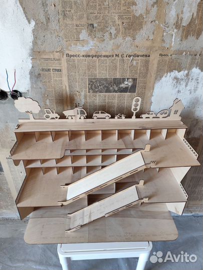 Гараж для машинок