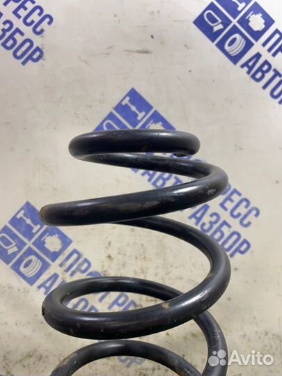 Пружина подвески задняя левая Volkswagen Jetta