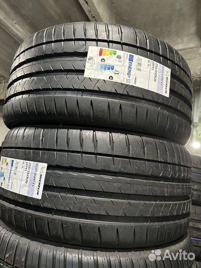 Michelin Pilot Sport 4 S 255/35 R20 97Y