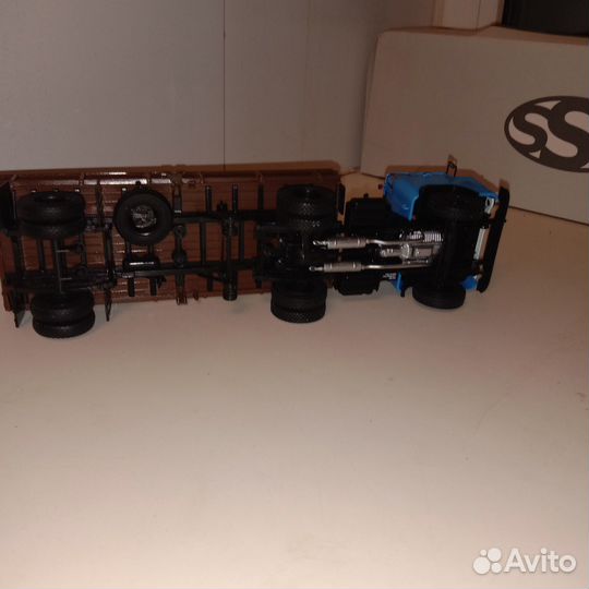 Модель Каз606+одаз 1:43