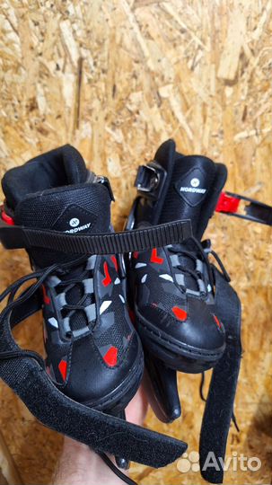 Коньки хоккейные детские