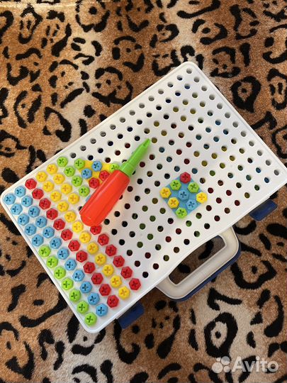 Конструктор для мальчика с отверткой