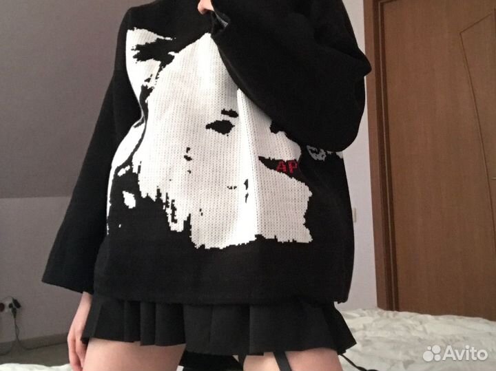 Свитер женский