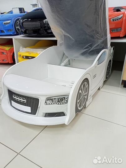 Кровать машинка