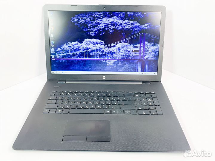 Ноутбук HP Core i3 17 дюймов
