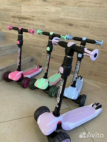 Детский самокат TT Surf Boy