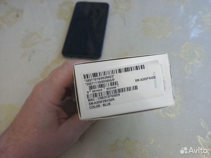 Samsung Galaxy A20, 3/32 ГБ