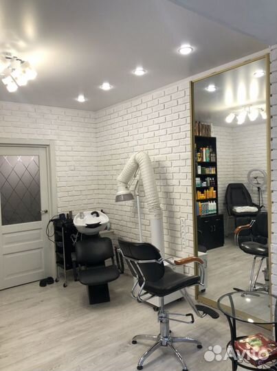 Кератиновое выпрямление волос