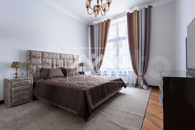 4-к. квартира, 115 м², 2/7 эт.