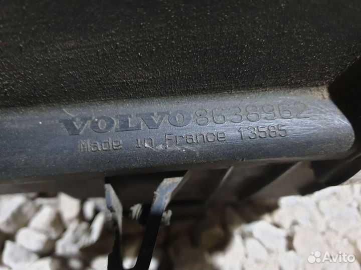 Корпус воздушного фильтра Volvo XC90