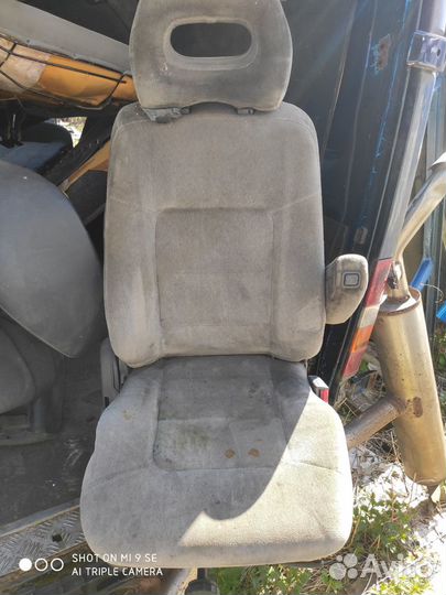 Сидение переднее правое Mitsubishi Pajero/Montero