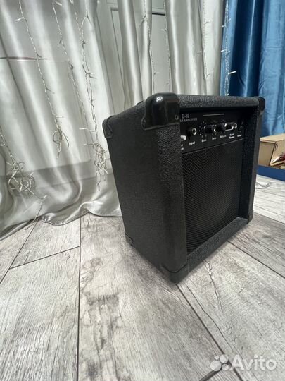 Комбоусилитель