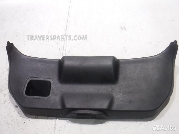 Обшивка (дверная карта) двери багажника