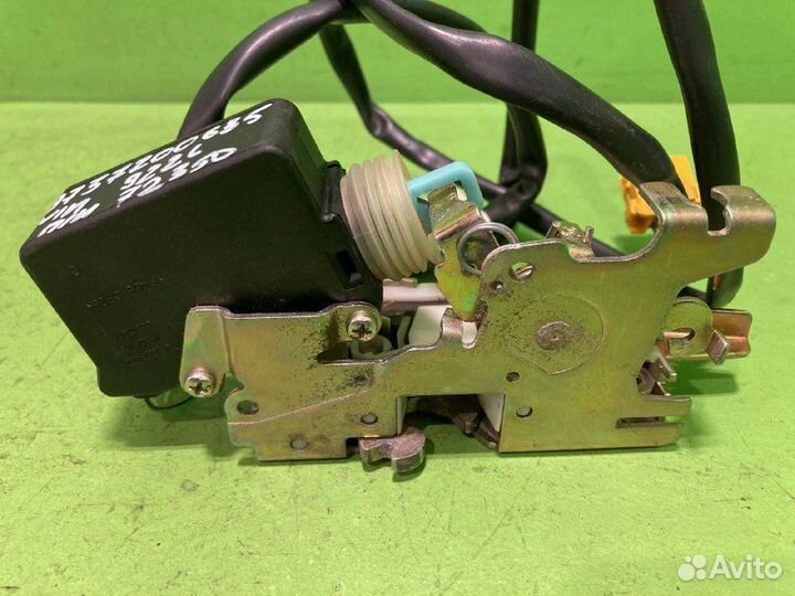 Замок двери правый KAMAZ 5490-S5