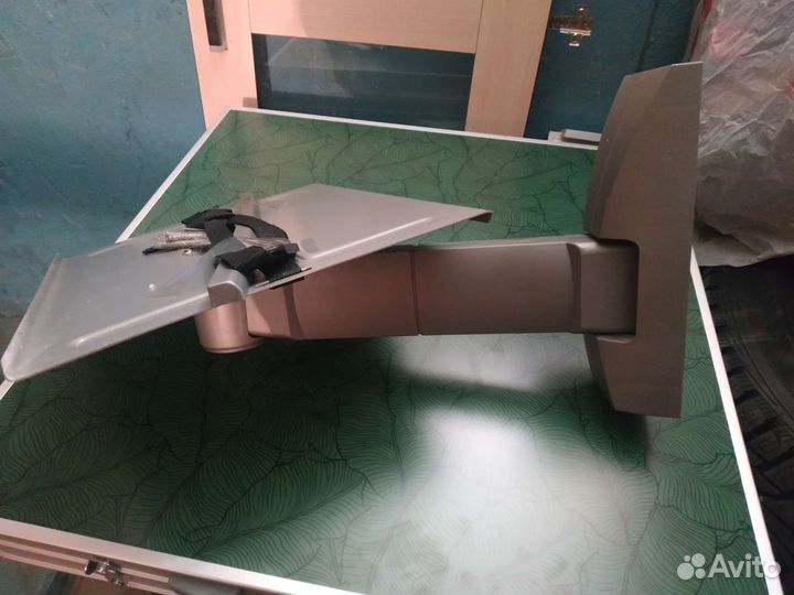 Кронштейн для телевизора или микроволновки