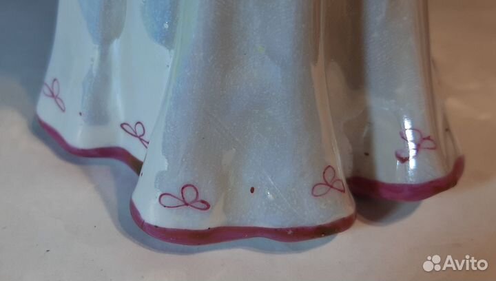 Фарфоровая статуэтка - Лебедушка Дулево СССР