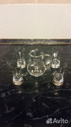 Графин с рюмками