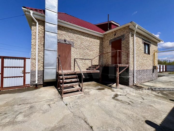 Коттедж 273,8 м² на участке 7 сот.