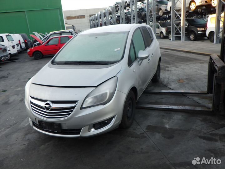 Опель Мерива Б рестайлинг по запчастям