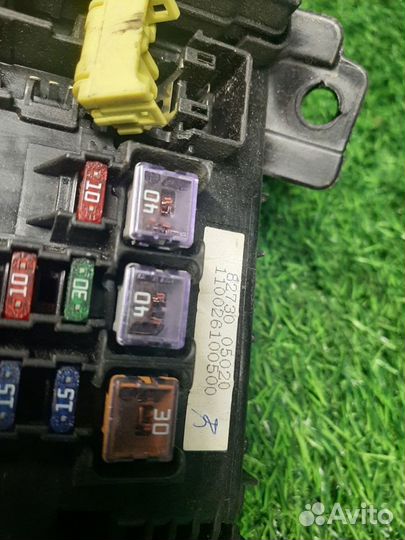 В наличии: блок предохранителей Toyota Avensis 1