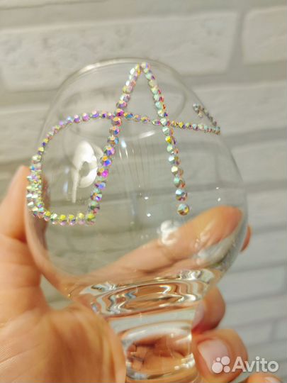 Бокалы с буквами из страз. Подарок. Любимая буква