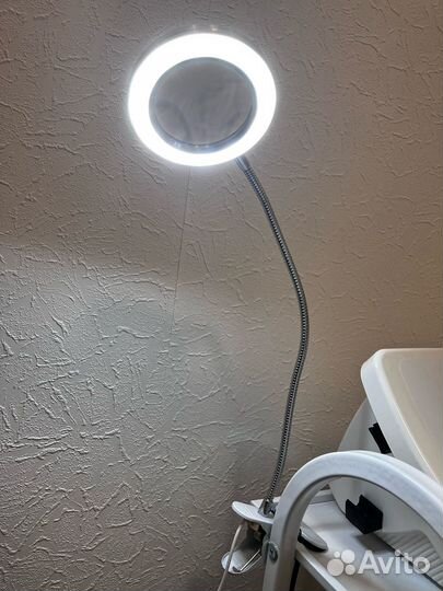 Лампа лупа настольная