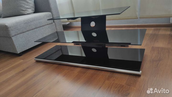 Стеклянная под телевизор Франция