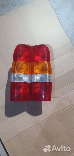Фонарь задний левый Ford transit 00-06