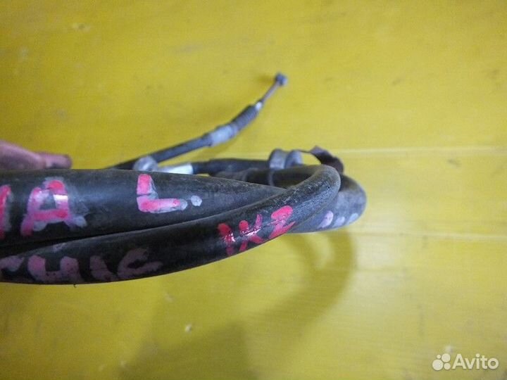 Тросик ручника