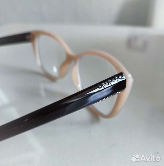 Очки с диоптриями -3