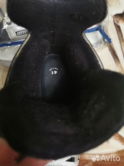 Коньки хоккейные