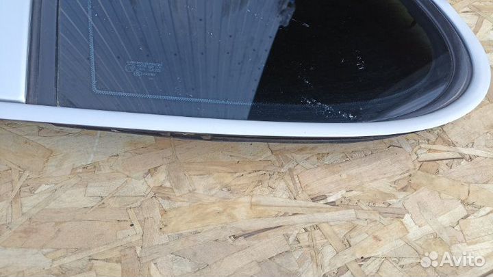 Стекло кузовное заднее левое Porsche Cayenne 957