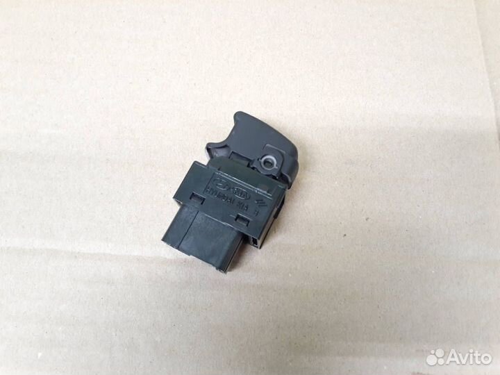 Кнопка стеклоподъемника Kia Sorento 1 BL 2.5d