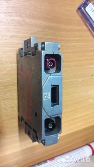 Усилитель разнесенной антенны Skoda Octavia A7